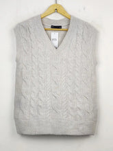Buy online pre-used pre-loved 100% authentic & Original branded Marks & Spencer (SL-2219) available in Pakistan. Top international brands avilable.